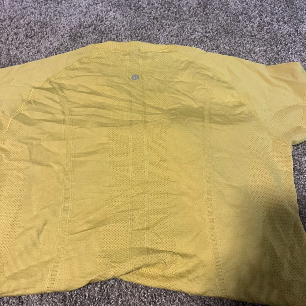 Lululemon Swiftly Tech Short Sleeve